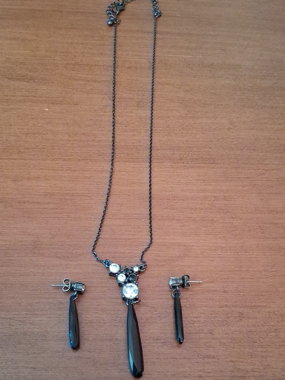 Black Crystal Teardrop Necklace and Earring Set